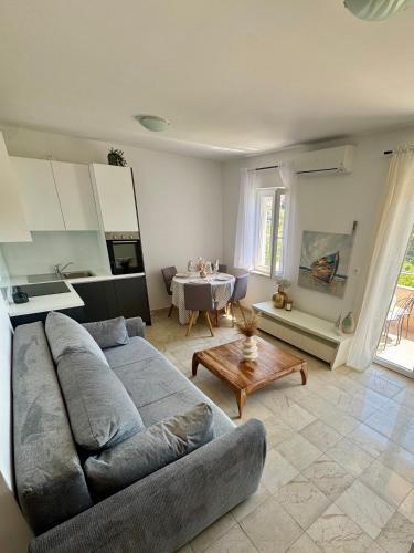 Apartments Toma
