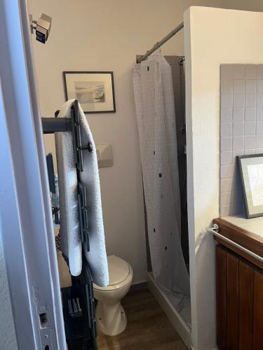 Photo de la galerie de l'établissement studio dans domaine privé, à Bormes-les-Mimosas