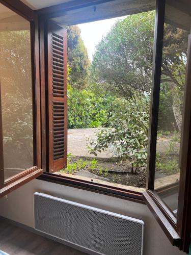 Photo de la galerie de l'établissement studio dans domaine privé, à Bormes-les-Mimosas