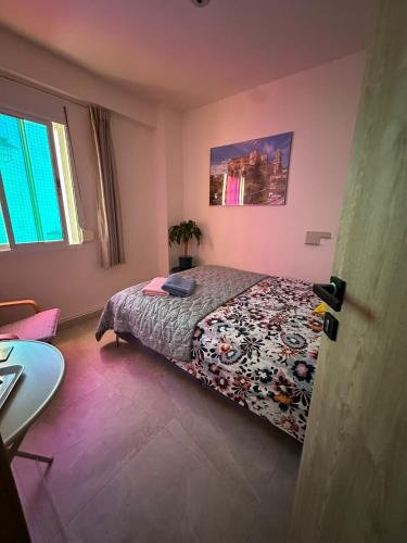 Peaceful Little Bedroom - Shared home with 3 cats