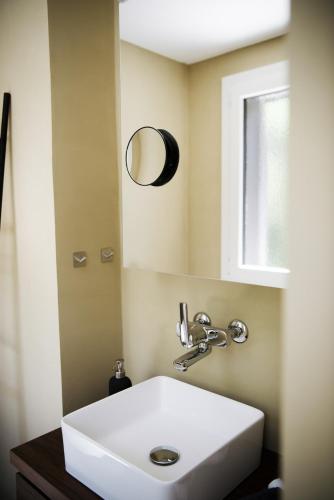 Ένα μπάνιο στο Feel Home Apartment 101 - Studio - 150 Meter zur Talstation Stockhütte