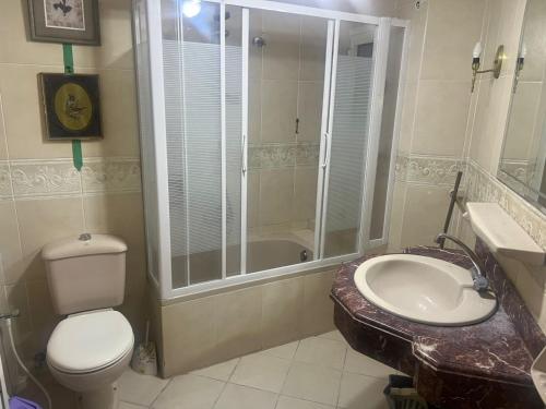 Un baño de Gleem Sea View 6