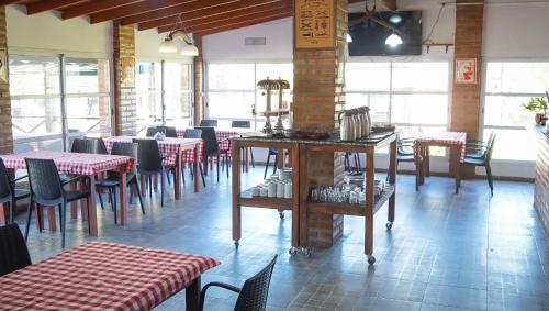 En restaurant eller et andet spisested på Winds Hill Resort & Spa