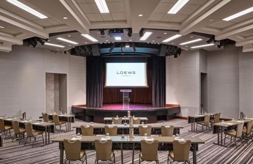 Espace de conférence ou salle de réunion dans l'établissement Loews Chicago O'Hare Hotel