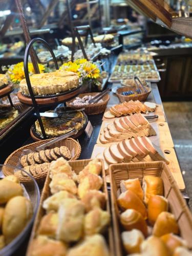 Jídlo v hotelu nebo okolí