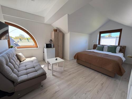 Ένα ή περισσότερα κρεβάτια σε δωμάτιο στο Scandi Style Studio with Private Bathroom , Walk to Everything No 32