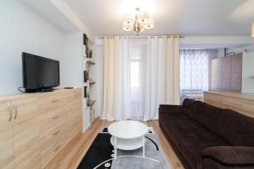 Lev Tolstoi street New Grand Apartments