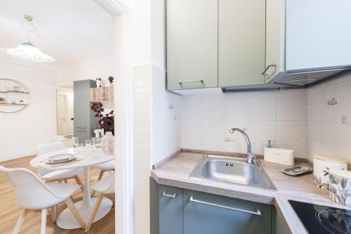 Easylife - Milano - Washington 76 - Solari