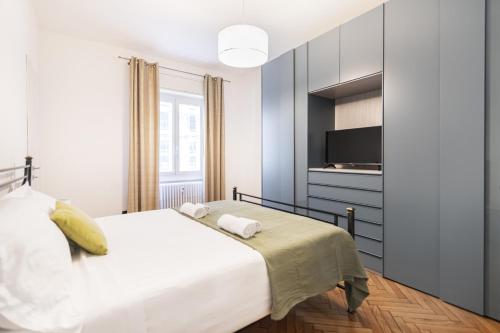 Easylife - Milano - Washington 76 - Solari