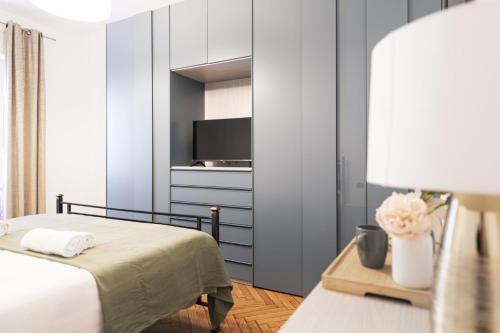 Easylife - Milano - Washington 76 - Solari