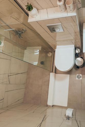 Ванная комната в Summer Pearl Paralia Ofrinio