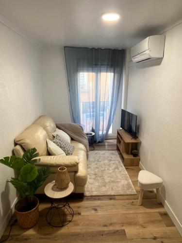 TV a/nebo společenská místnost v ubytování Maison climatisée 4 pers entre Mer et montagne