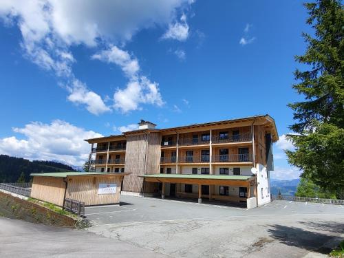 Urlaubsspaß am Nassfeld Ski-Wandern-Mountainbiken Hermagor