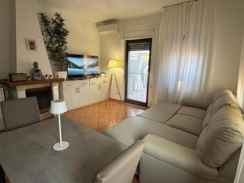 Η κουζίνα ή μικρή κουζίνα στο Casa Home COMPIANI Apartment