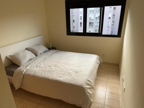 COZY MODERN 3 Bedroom Apartment