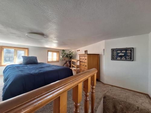 Postel nebo postele na pokoji v ubytování Ocean Cabin 1 With Private Jacuzzi