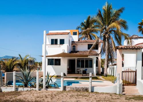 Πισίνα στο ή κοντά στο Casa GARAL - Playa Blanca