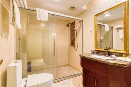 Bilik mandi di Changchun Global Hotel