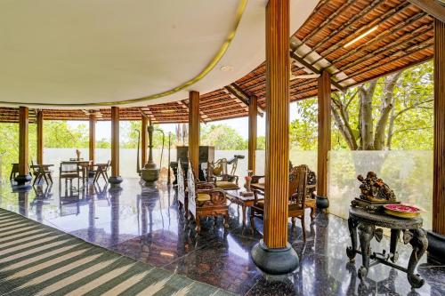 Restaurace v ubytování Palette Palghar Irayos Resort Lifestyle Retreat