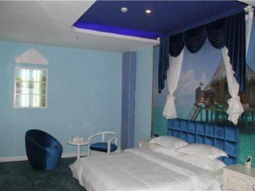 a bedroom with a large bed with a blue ceiling at TO915101 STILL LOVE THEME HOTEL in Chengdu