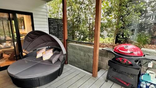 Galería fotográfica de Lake Breeze - lakeside, bushland escape, with plunge pool en Cams Wharf