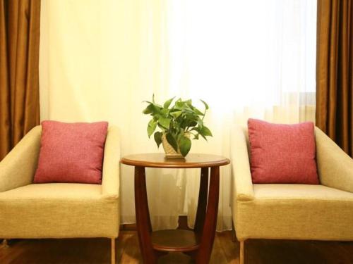 Χώρος καθιστικού στο GreenTree Inn High-tech Zone Shandong University Bathing Beach Hotel