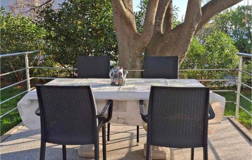 Awesome Apartment In Novi Vinodolski With Wifi