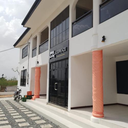 Sleepeaze Hotel