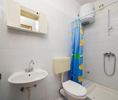 Gallery image of Siesta Beachfront Apartments in Duće