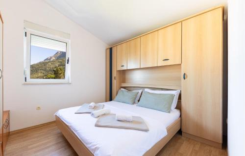 Gorgeous Apartment In Baska Voda With Wifi