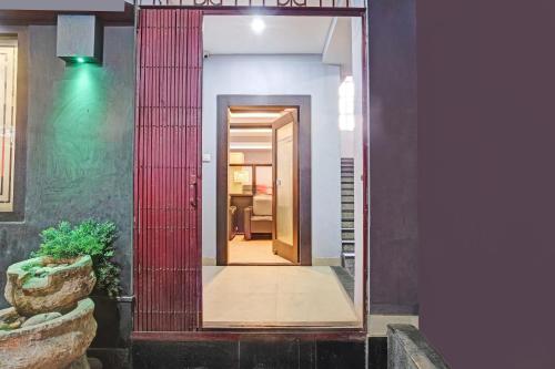 Gambar di galeri bagi Super Townhouse Zoo Road Near Guwahati Central formerly IR Luxuria di Guwahati