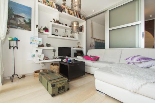 Guest House More