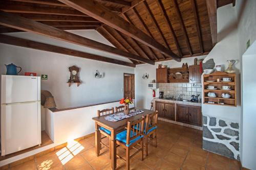 Gallery image of Casas do Capelo in Varadouro