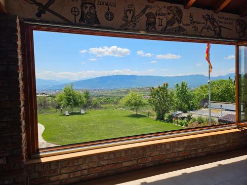 Ein allgemeiner Bergblick oder ein Berglick von der Villa aus