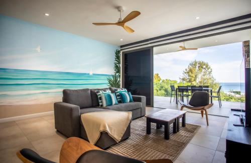 Sunset and Sea Views - Two Bed Apt Central Tamarin