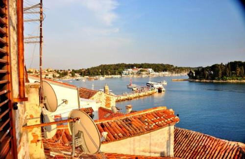 Million Dollar View Apartment