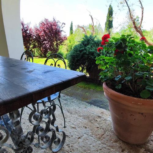 Κήπος έξω από το Agriturismo Podere il Fornacino