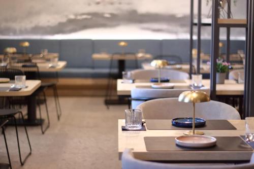 Umi Hotel Sopotにあるレストランまたは飲食店