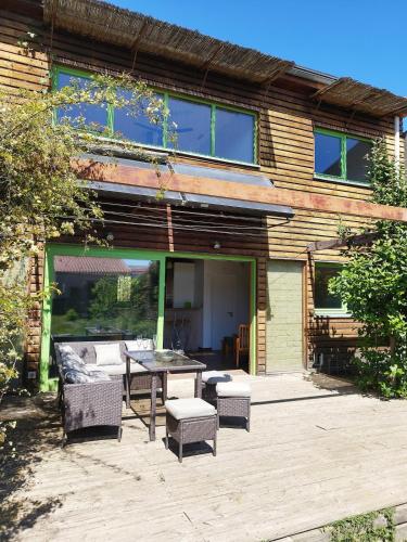 Maison ecologique avec jardin