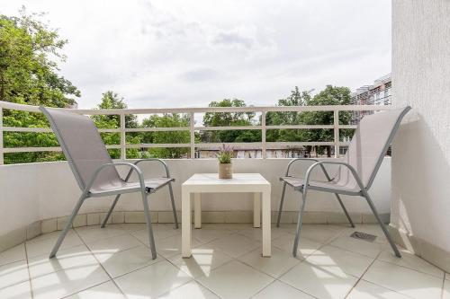 Parveke tai terassi majoituspaikassa Flat N 5