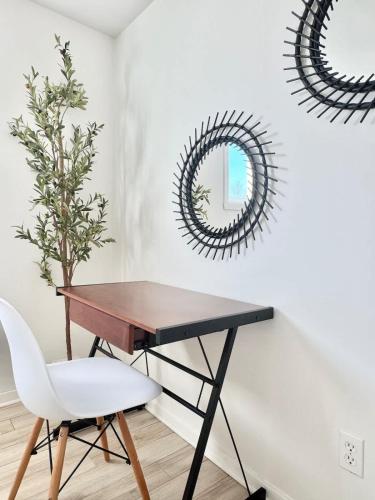 Gambar di galeri bagi Le Cozy Unit #3 2 Bedroom in Quebec di Quebec City