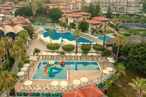 Bazén v ubytování Justiniano Club Alanya nebo v jeho okolí