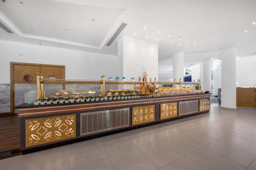 a counter in a room with aasteryasteryasteryasteryasteryasteryasteryasteryastery at Sierra Sharm El Sheikh in Sharm El Sheikh