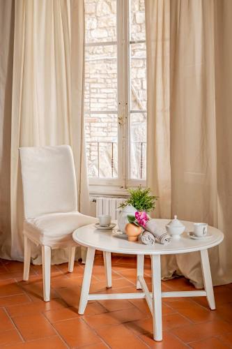 Dante's Relais