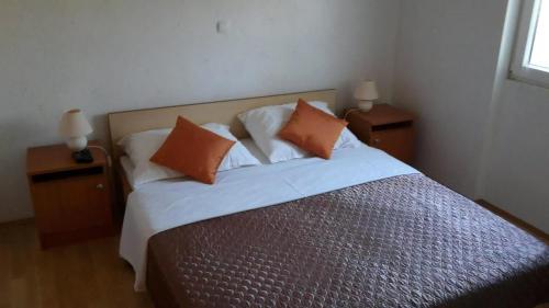 Ferienwohnung Für Vier Personen Mit Terrasse