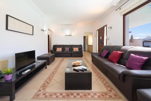Villa del Rey by Optima Villas