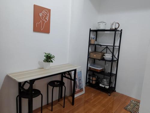 Gambar di galeri bagi SALVACION, PALO STUDIO TYPE units WITH PRIVATE TOILET & BATH and Kitchenette di Palo