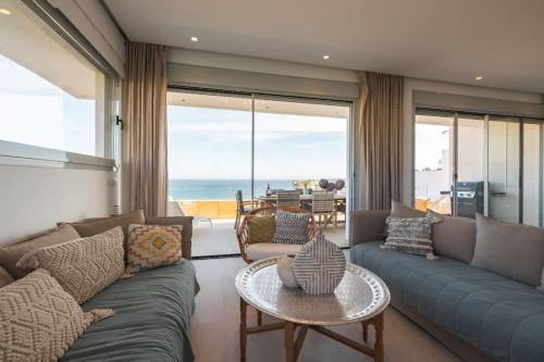 Posezení v ubytování Lovely villa with uninterrupted sea view