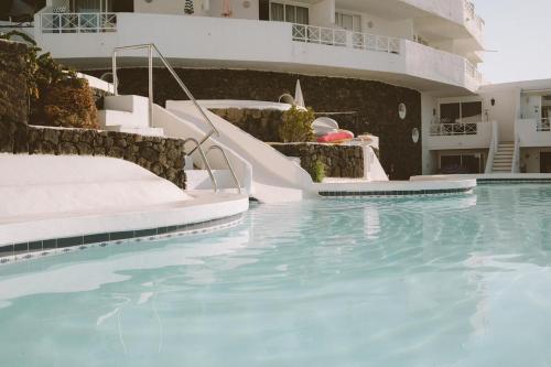 Studio Sol - Cozy Studio Apartment, Communal Pool