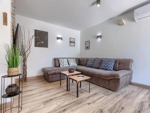 Χώρος καθιστικού στο Holiday Home House Gino by Interhome